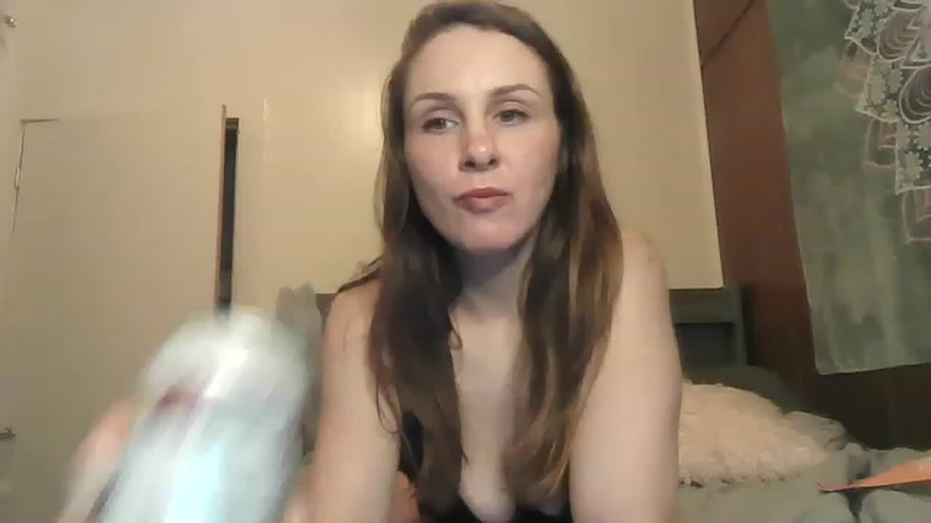 Gallery image thumbnail from TessaJaneXO's myfreecams stream on, 05/08/2023, 08:11 image 19 of 20