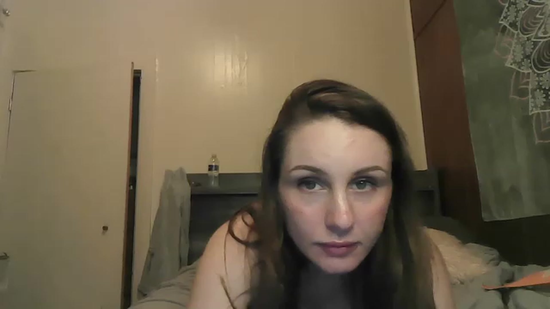 Gallery image thumbnail from TessaJaneXO's myfreecams stream on, 05/08/2023, 08:11 image 18 of 20