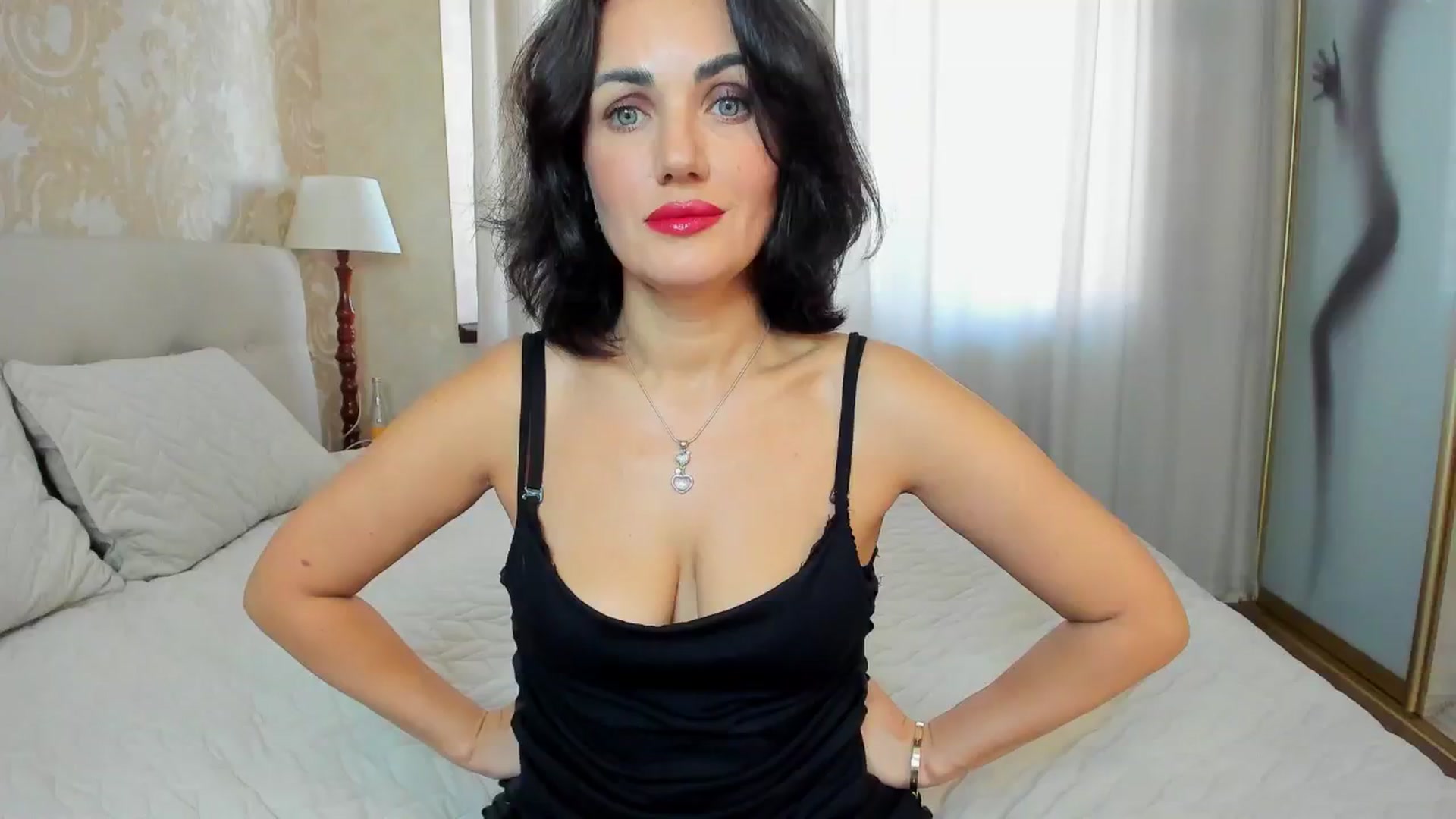 Gallery image thumbnail from TessaXXXPosh's myfreecams stream on, 07/25/2024, 06:36 image 10 of 20