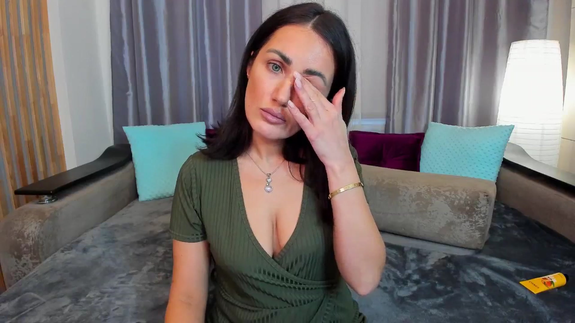Gallery image thumbnail from TessaXXXPosh's myfreecams stream on, 12/05/2024, 12:18 image 12 of 20