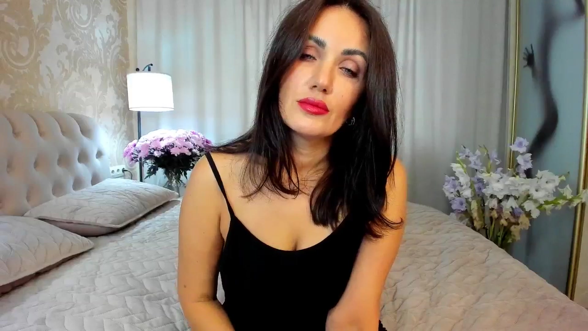 Gallery image thumbnail from TessaXXXPosh's myfreecams stream on, 09/21/2025, 08:29 image 2 of 20