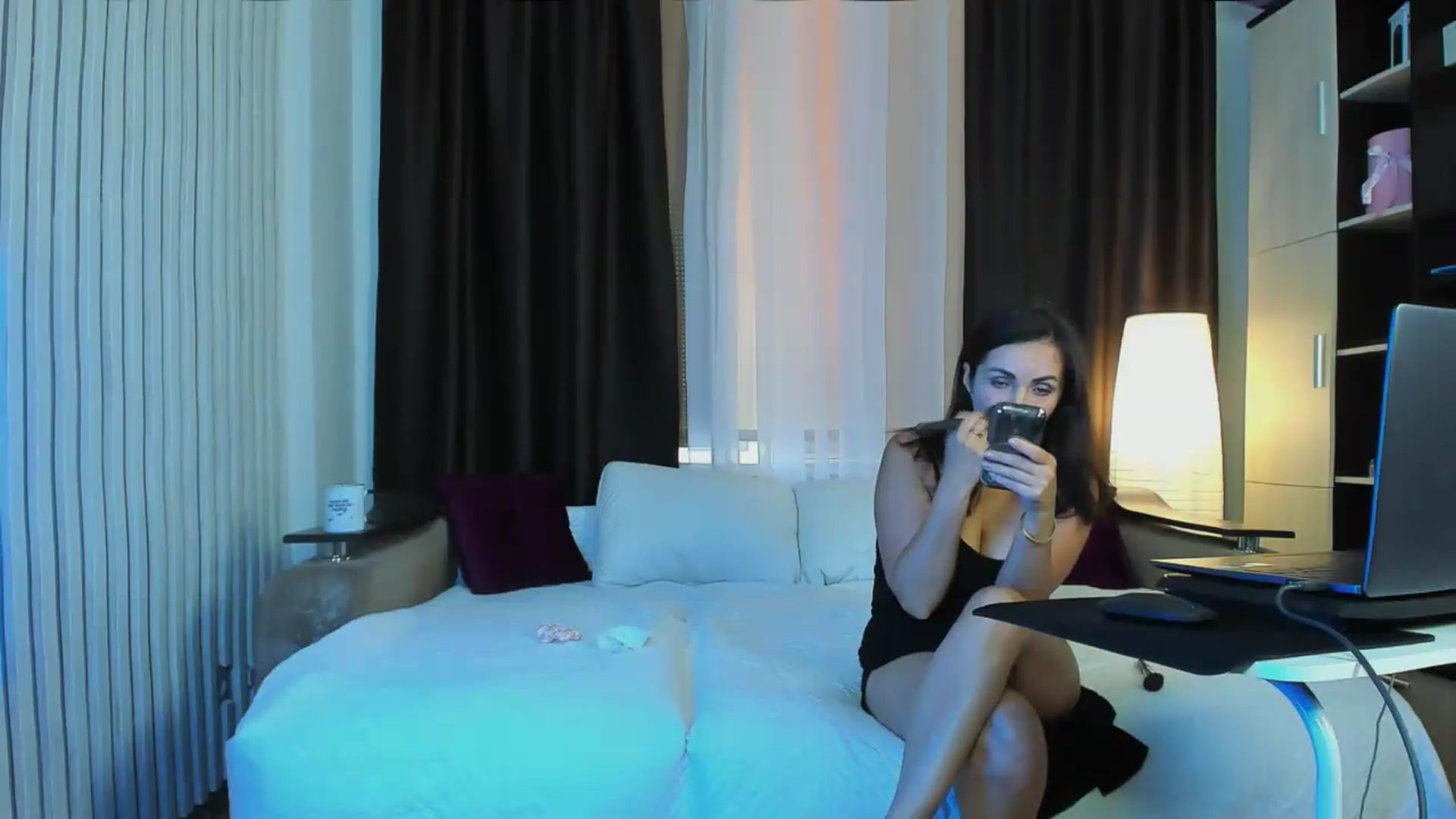 Gallery image thumbnail from TessaXXXPosh's myfreecams stream on, 07/15/2026, 10:15 image 17 of 20