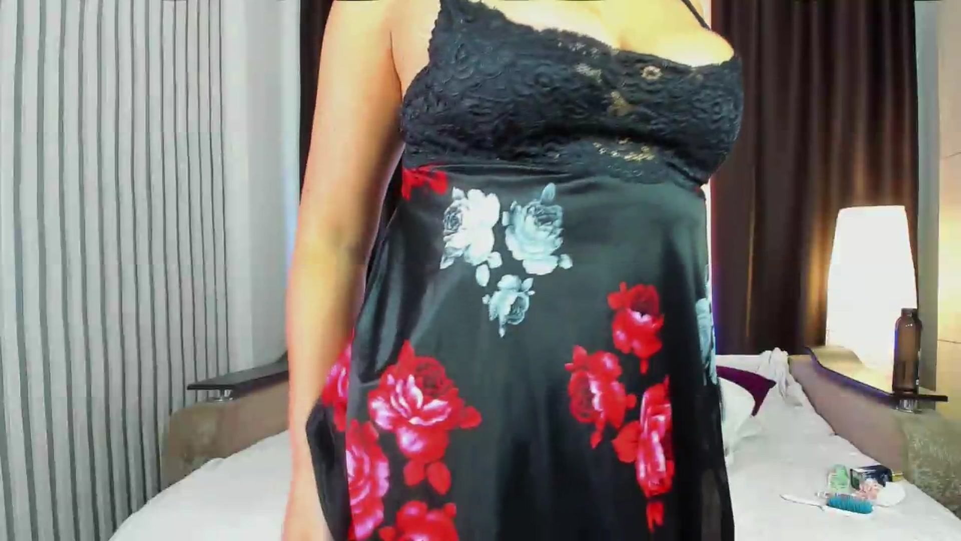 Gallery image thumbnail from TessaXXXPosh's myfreecams stream on, 07/28/2026, 11:09 image 15 of 20