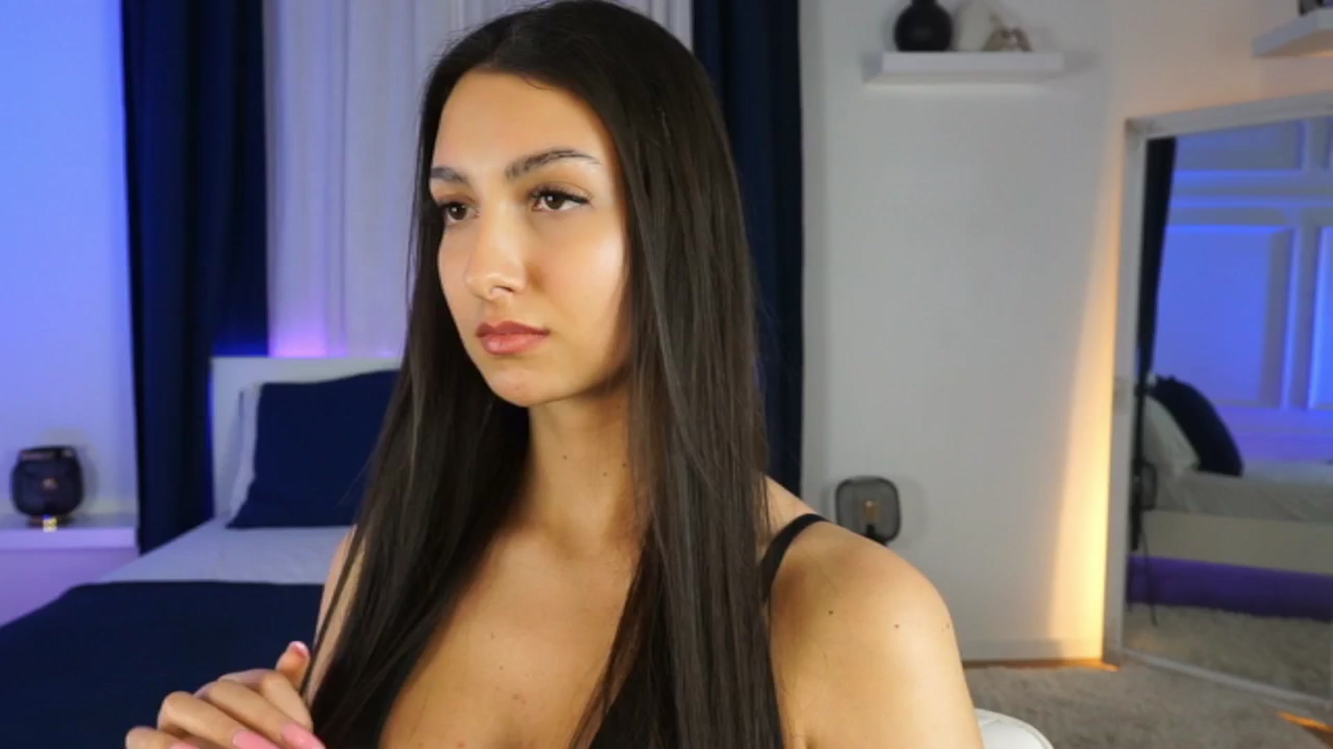 Gallery image thumbnail from Tessa_Quin's myfreecams stream on, 01/16/2026, 14:57 image 10 of 20