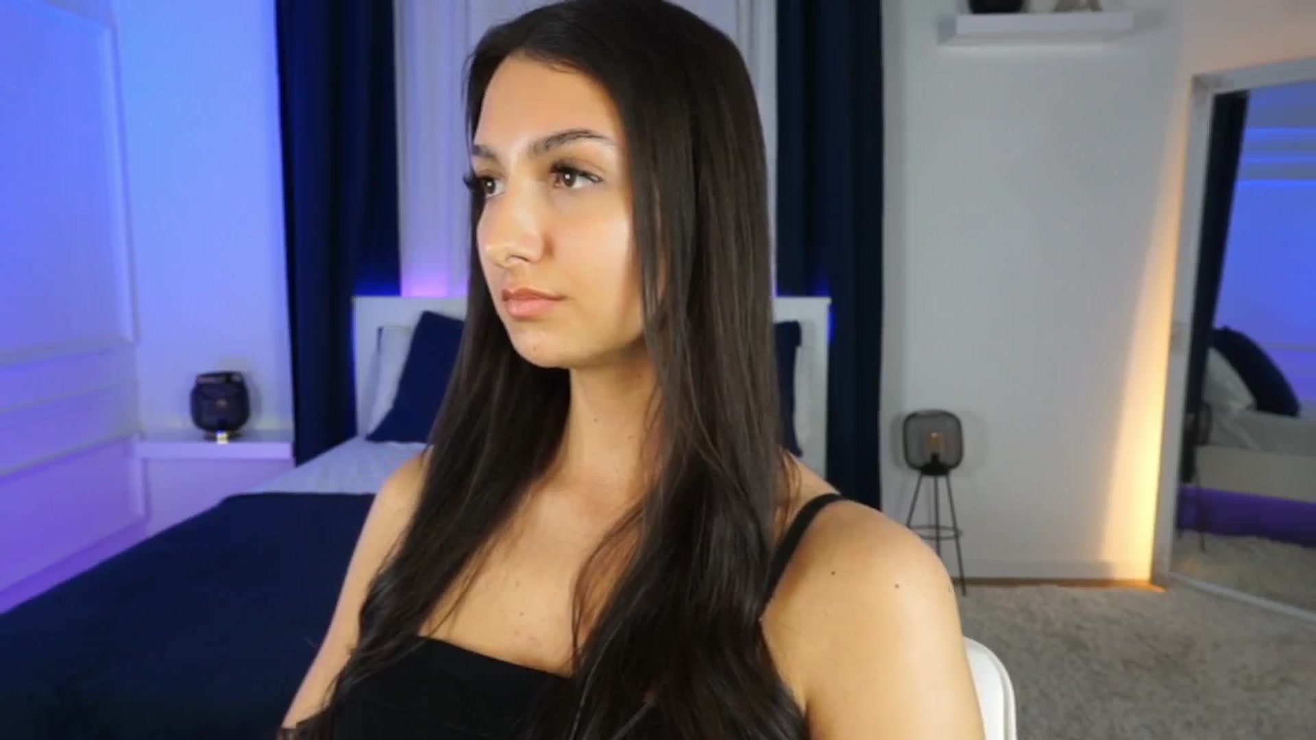 Gallery image thumbnail from Tessa_Quin's myfreecams stream on, 01/17/2026, 18:02 image 11 of 20