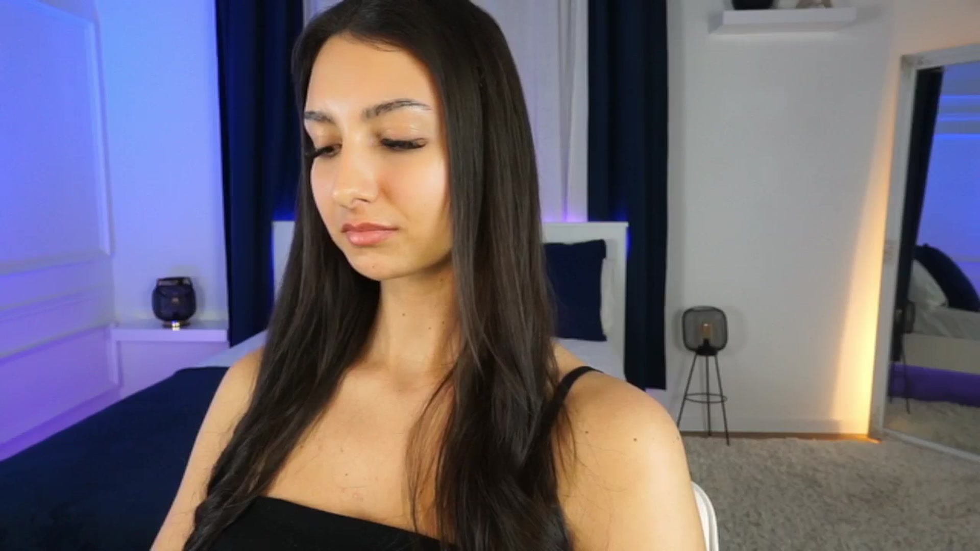 Gallery image thumbnail from Tessa_Quin's myfreecams stream on, 01/17/2026, 18:02 image 16 of 20
