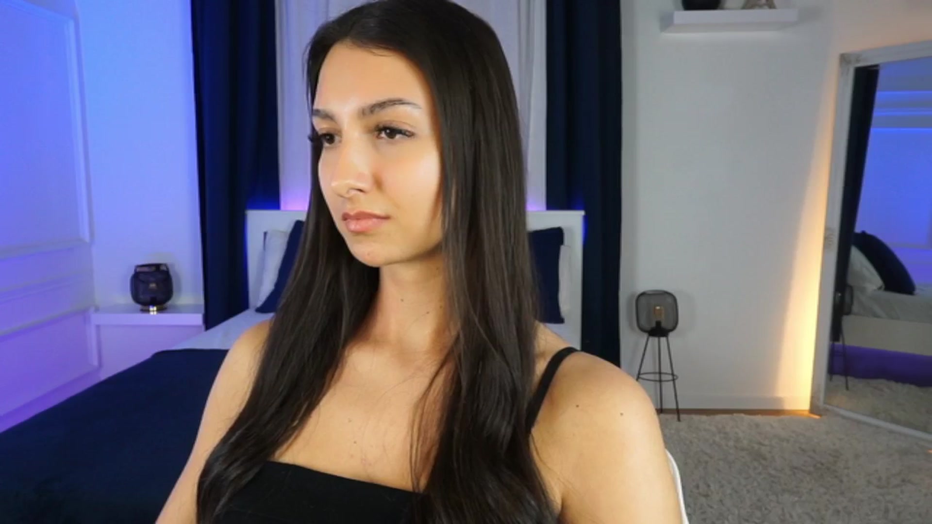 Gallery image thumbnail from Tessa_Quin's myfreecams stream on, 01/17/2026, 18:02 image 12 of 20