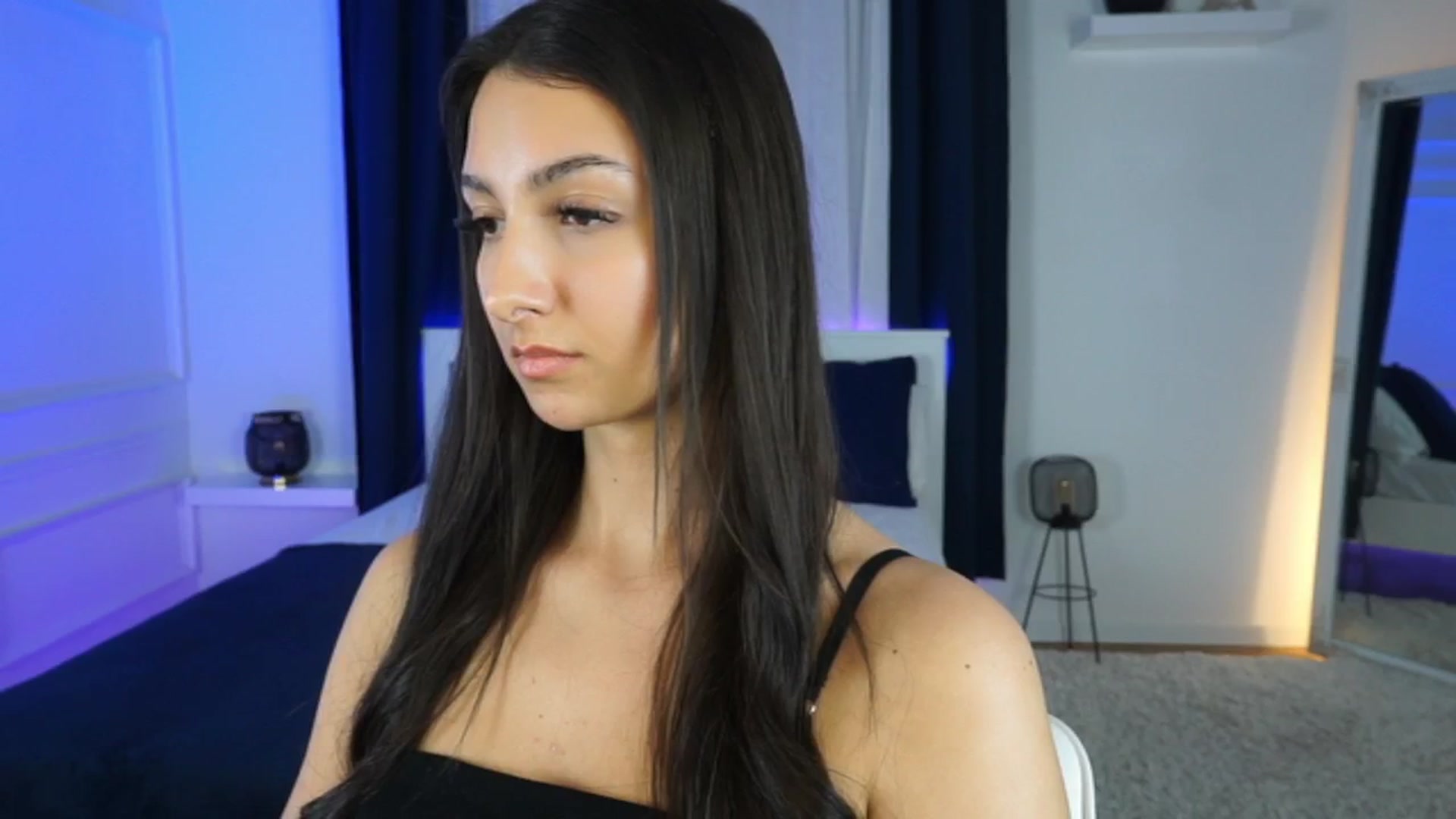 Gallery image thumbnail from Tessa_Quin's myfreecams stream on, 01/17/2026, 18:02 image 15 of 20