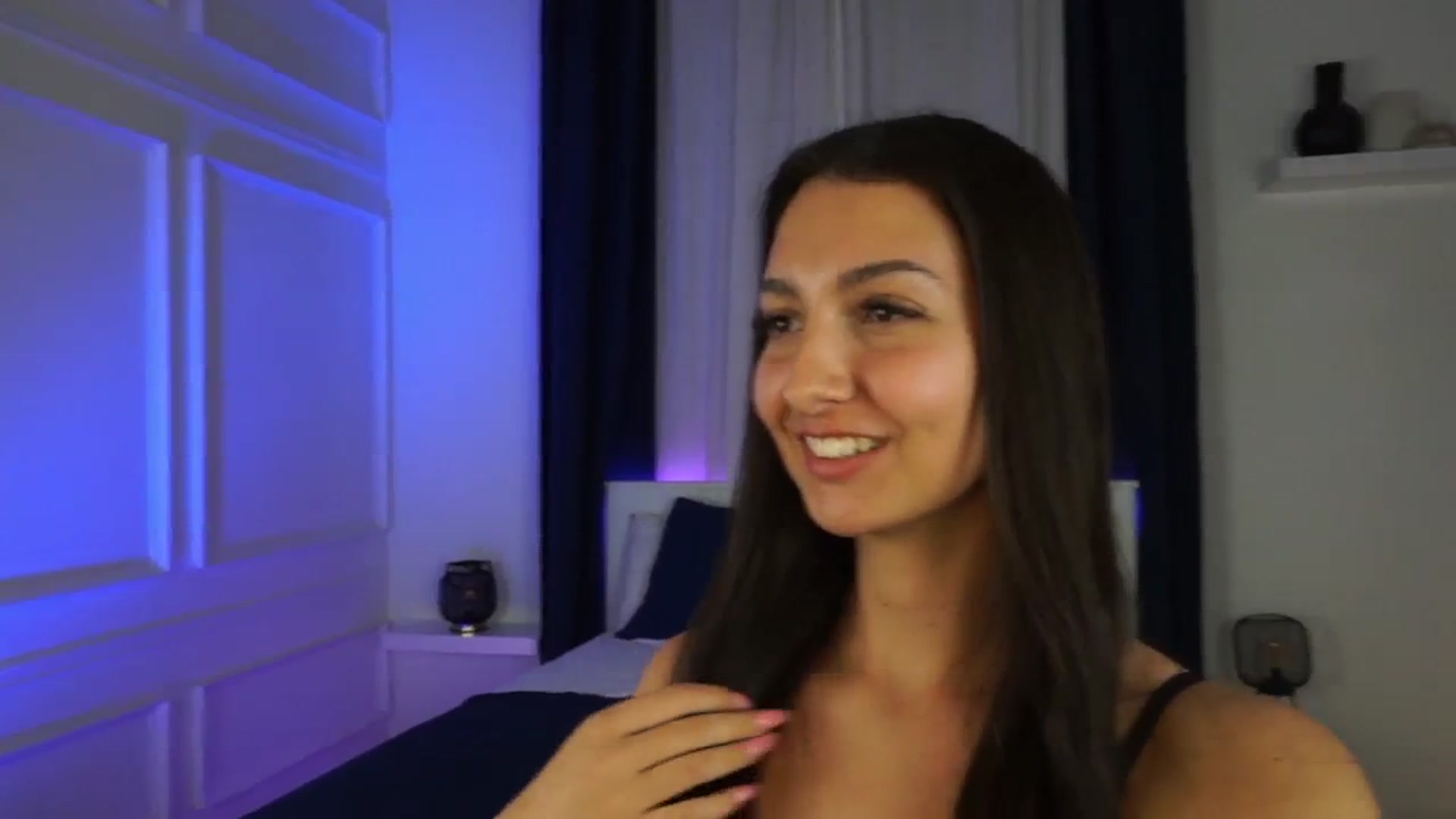 Gallery image thumbnail from Tessa_Quin's myfreecams stream on, 01/17/2026, 19:51 image 11 of 20
