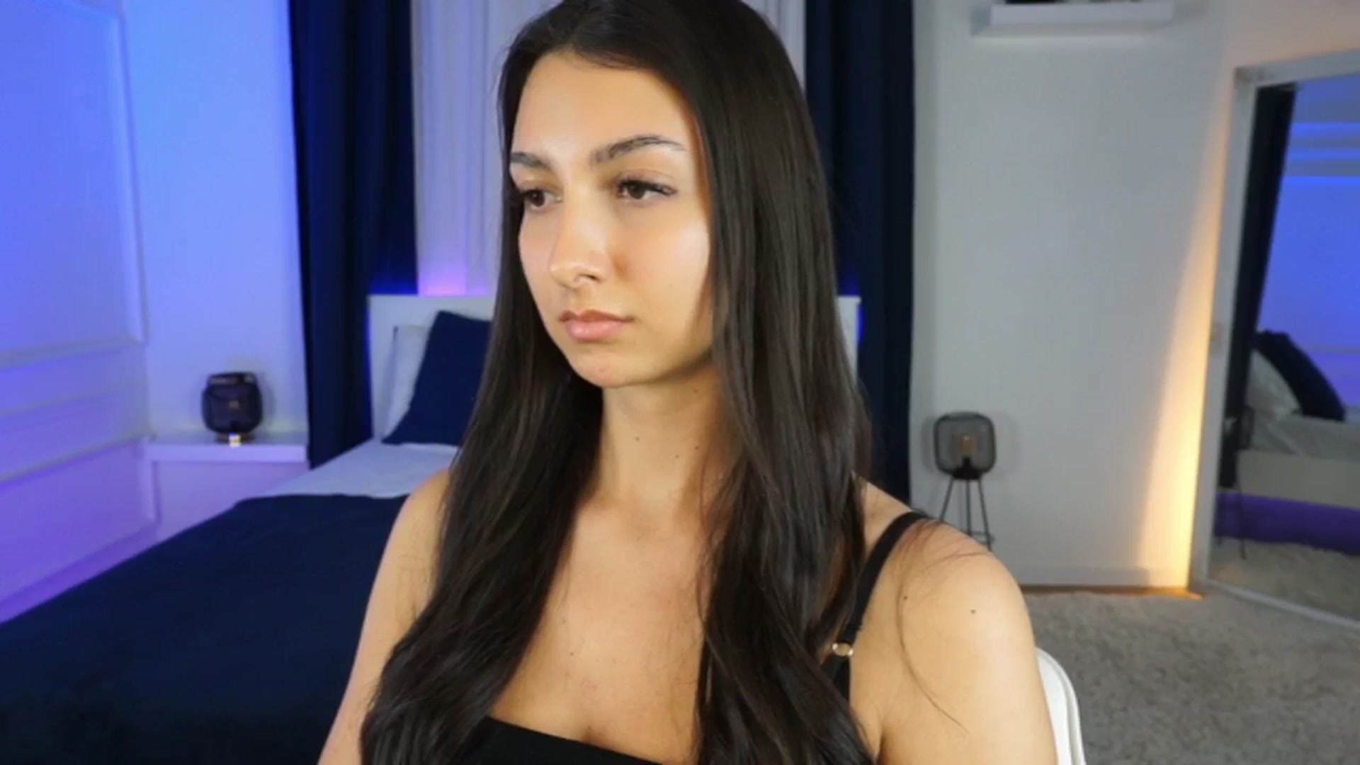 Gallery image thumbnail from Tessa_Quin's myfreecams stream on, 01/17/2026, 19:51 image 5 of 20