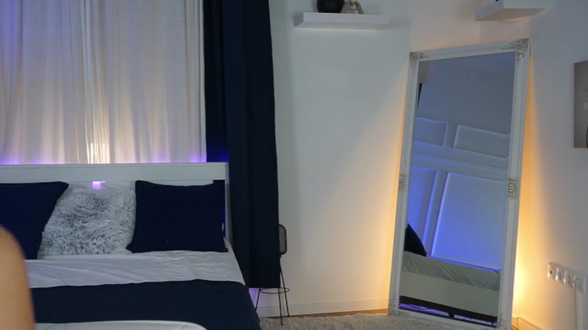 Gallery image thumbnail from Tessa_Quin's myfreecams stream on, 01/21/2026, 17:16 image 9 of 20