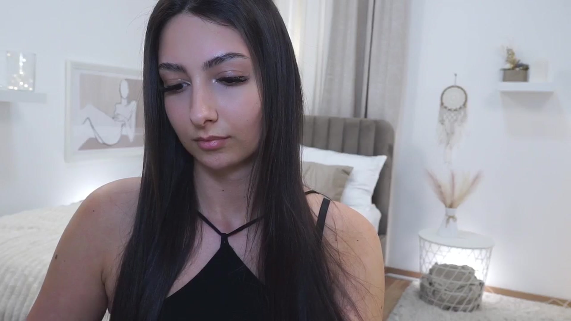 Gallery image thumbnail from Tessa_Quin's myfreecams stream on, 02/02/2026, 16:02 image 15 of 20