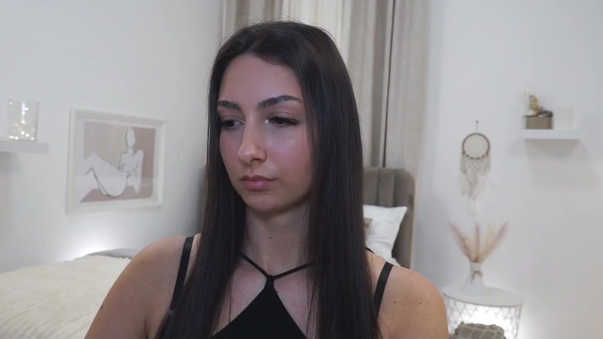 Gallery image thumbnail from Tessa_Quin's myfreecams stream on, 02/02/2026, 20:25 image 2 of 20
