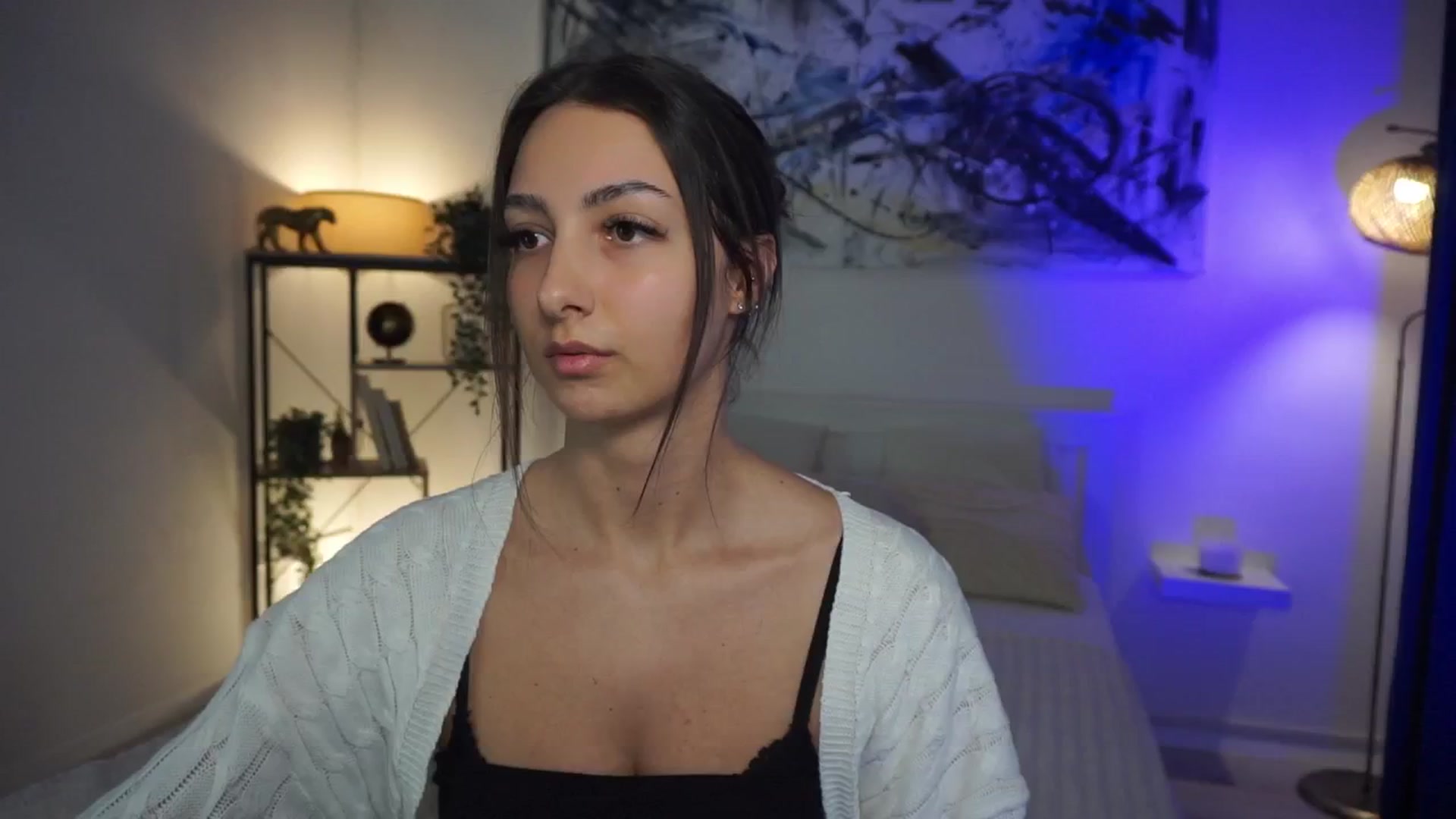 Gallery image thumbnail from Tessa_Quin's myfreecams stream on, 02/03/2026, 15:19 image 9 of 20