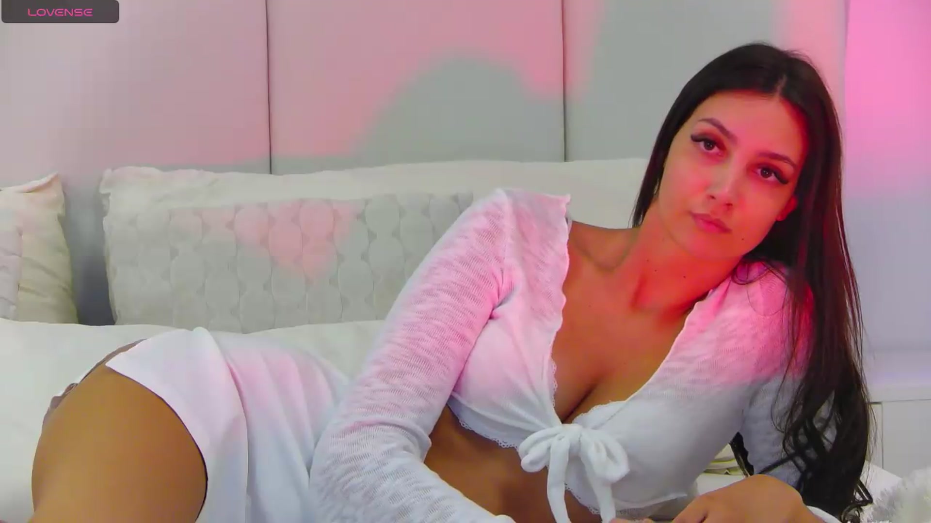 Gallery image thumbnail from Tessa_Quin's myfreecams stream on, 07/07/2026, 17:15 image 12 of 20