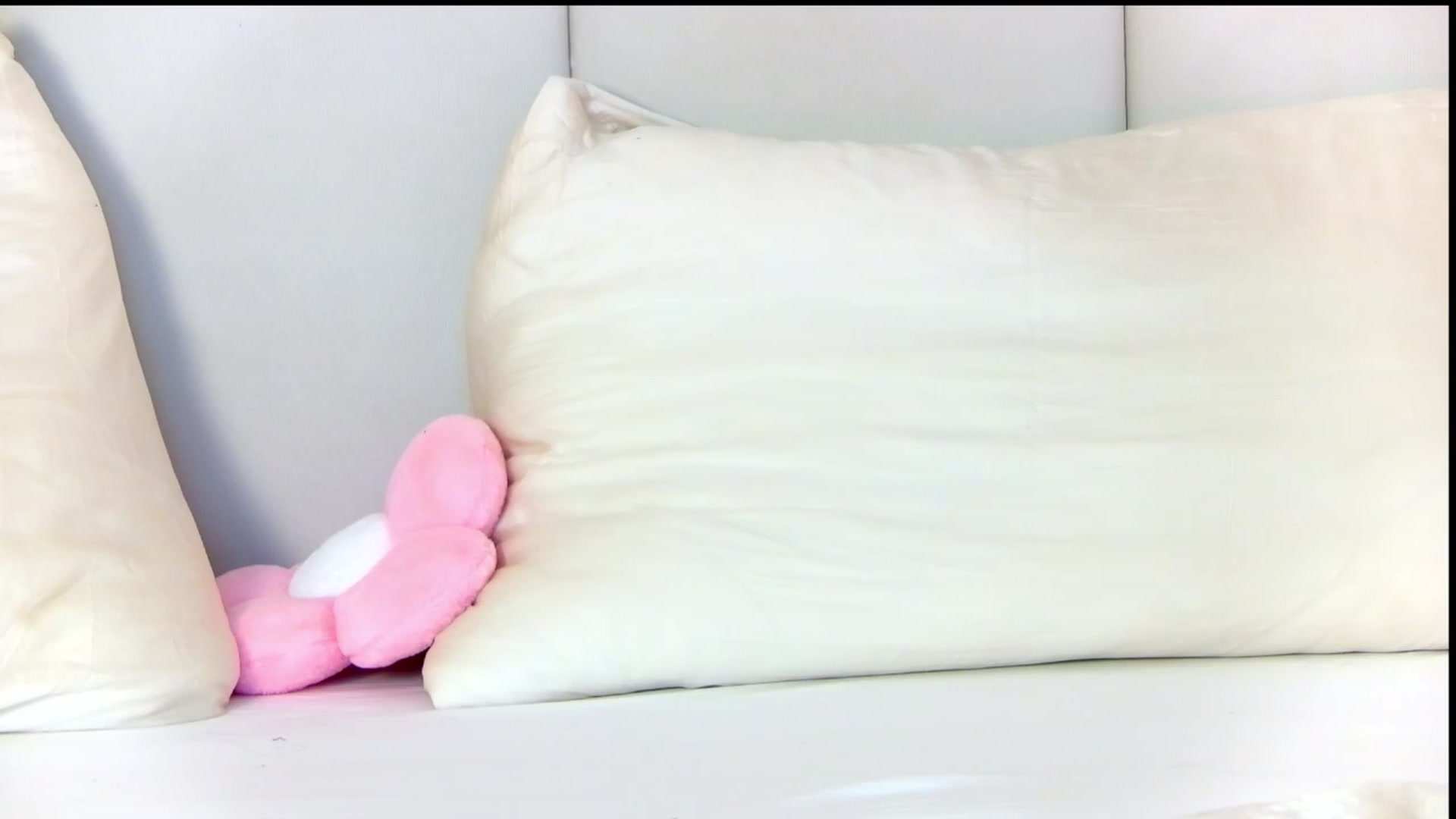 Gallery image thumbnail from Tessa_Quin's myfreecams stream on, 08/04/2026, 20:06 image 16 of 20