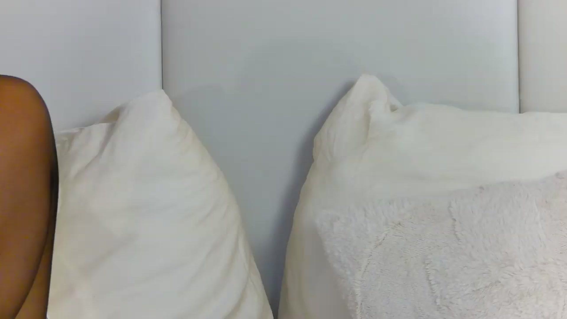 Gallery image thumbnail from Tessa_Quin's myfreecams stream on, 09/27/2026, 23:57 image 17 of 20