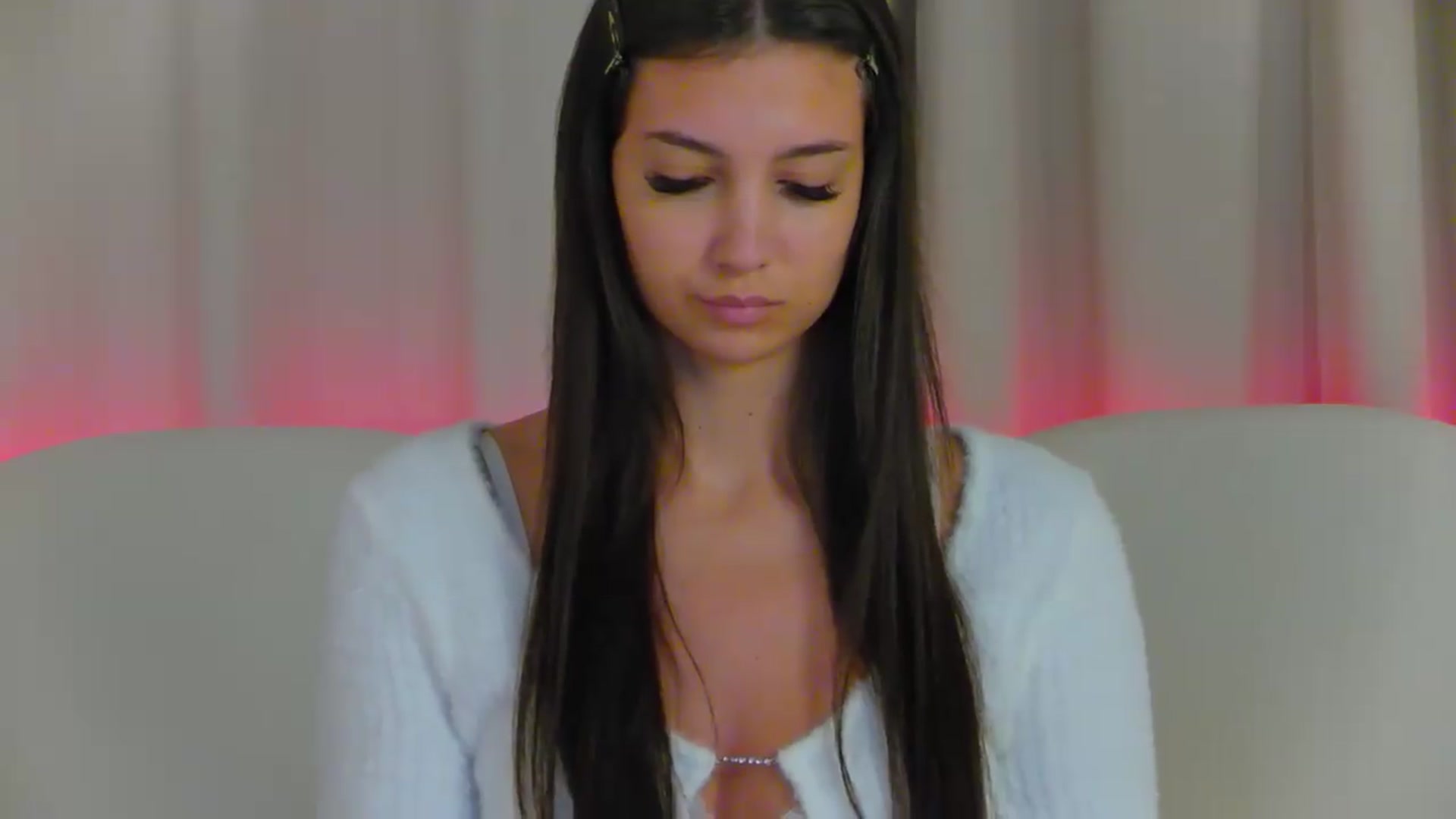 Gallery image thumbnail from Tessa_Quin's myfreecams stream on, 10/04/2026, 22:00 image 16 of 20