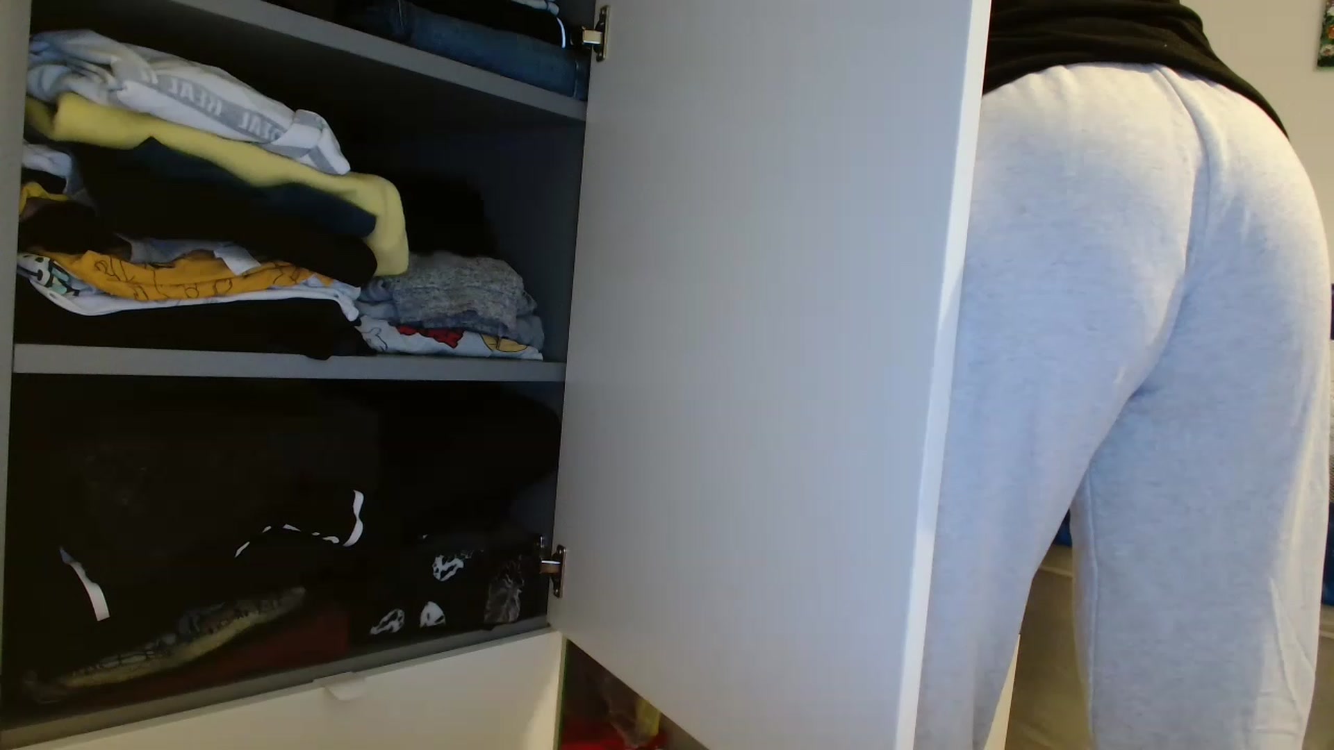 Gallery image thumbnail from Tessamenelly's myfreecams stream on, 05/10/2023, 14:51 image 15 of 20