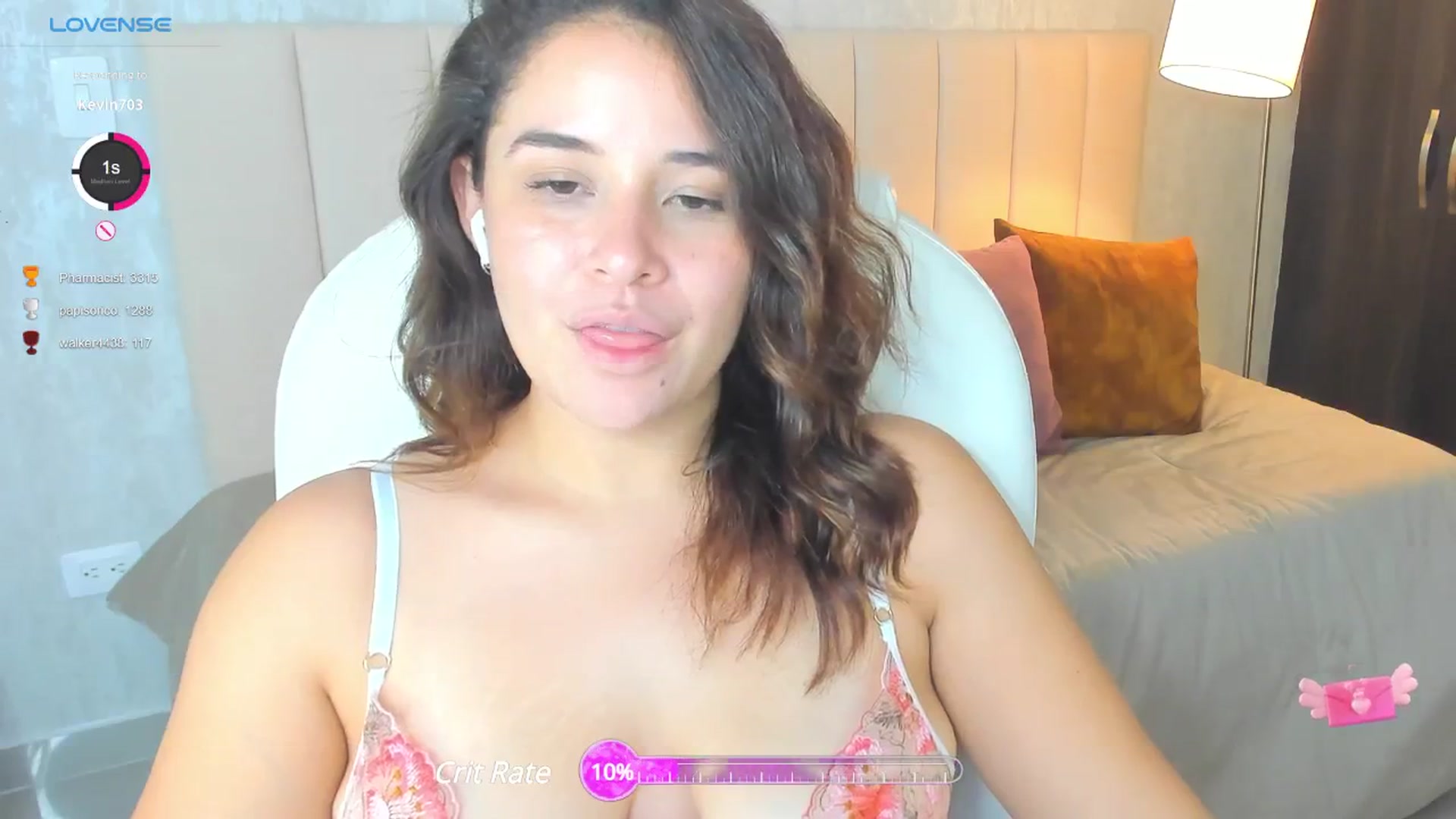 Gallery image thumbnail from Tesss's myfreecams stream on, 06/10/2024, 06:19 image 17 of 20
