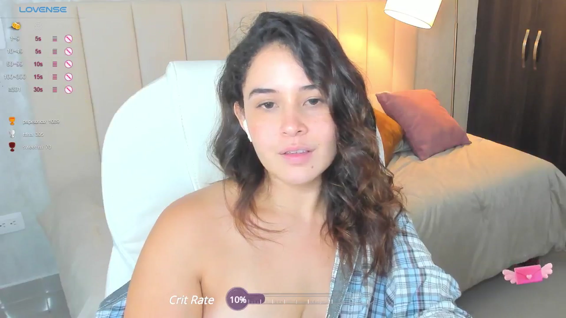Gallery image thumbnail from Tesss's myfreecams stream on, 08/26/2024, 05:31 image 17 of 20