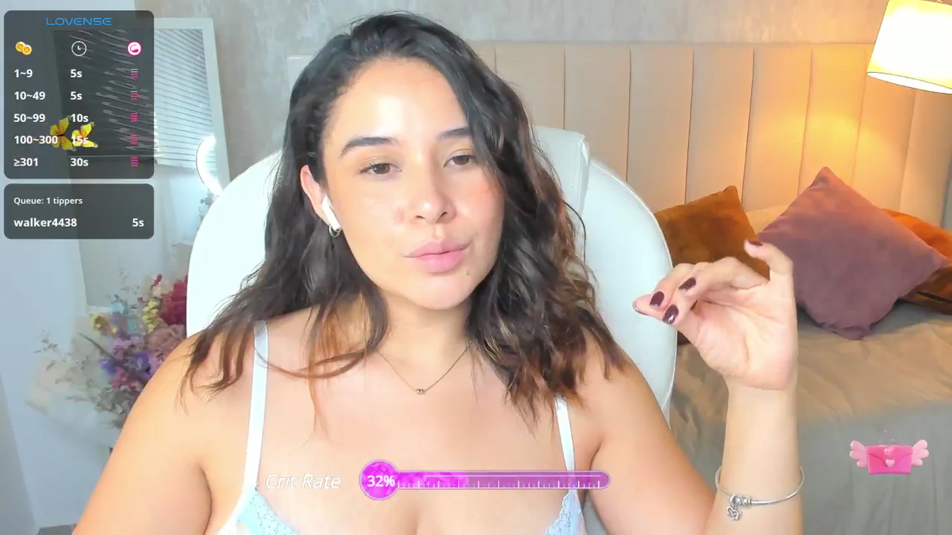 Gallery image thumbnail from Tesss's myfreecams stream on, 10/15/2024, 05:34 image 17 of 20