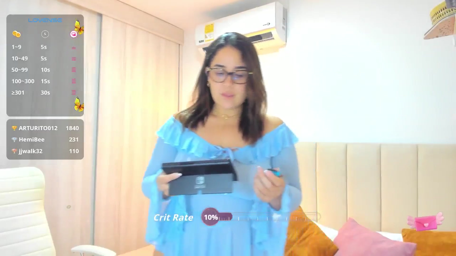 Gallery image thumbnail from Tesss's myfreecams stream on, 04/12/2026, 07:25 image 5 of 20