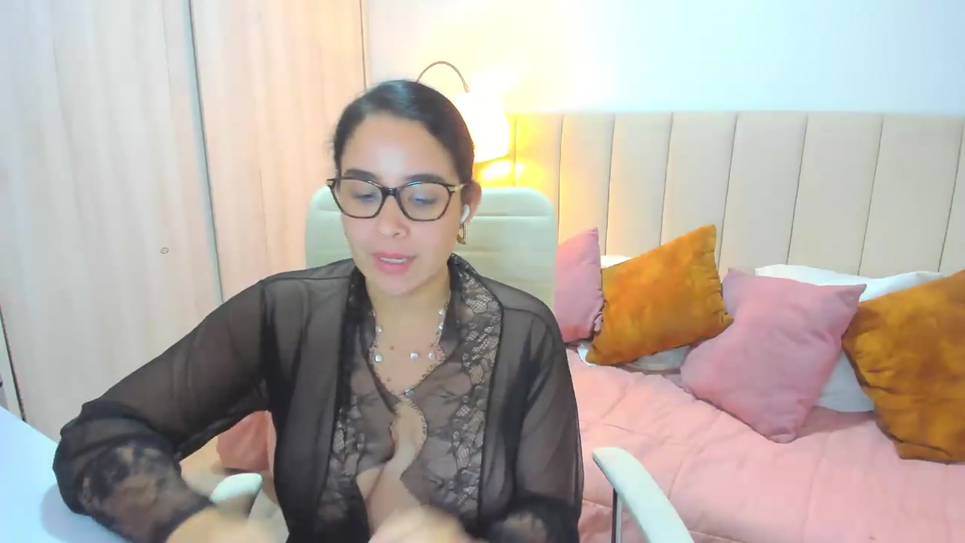 Gallery image thumbnail from Tesss's myfreecams stream on, 07/02/2026, 06:42 image 6 of 20