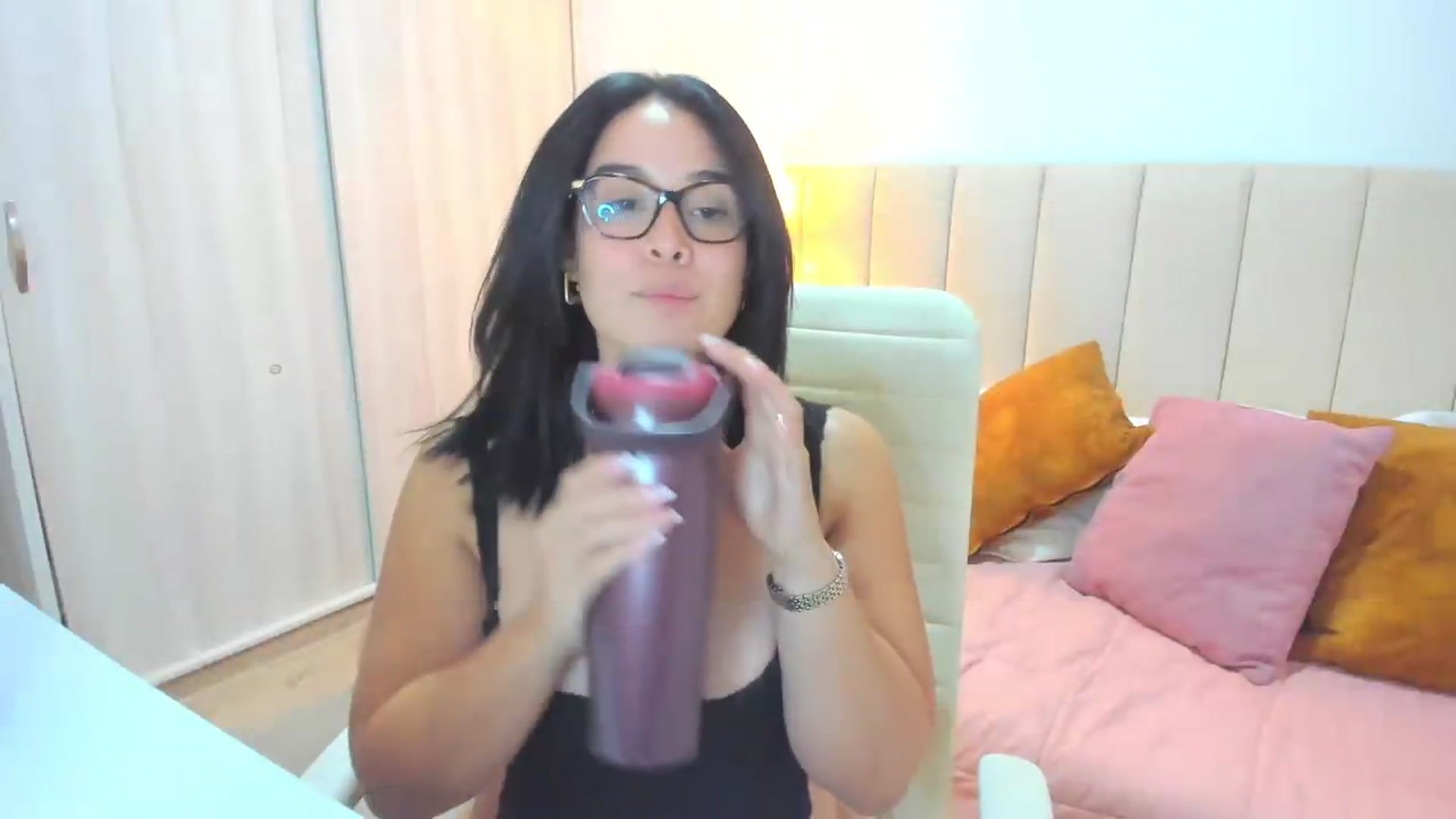Gallery image thumbnail from Tesss's myfreecams stream on, 07/06/2026, 06:39 image 9 of 20