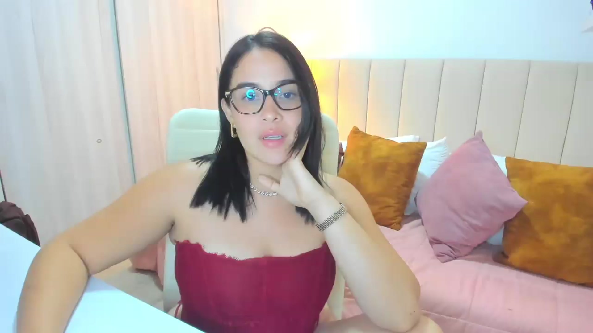 Gallery image thumbnail from Tesss's myfreecams stream on, 07/20/2026, 07:11 image 4 of 20
