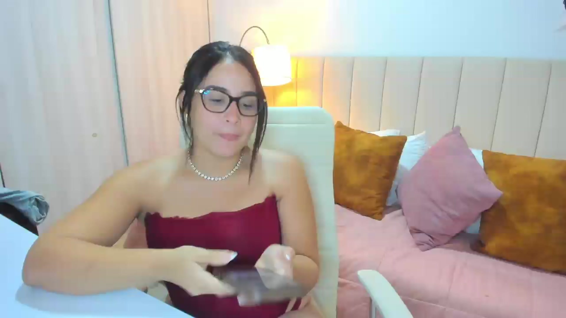 Gallery image thumbnail from Tesss's myfreecams stream on, 07/20/2026, 07:11 image 18 of 20