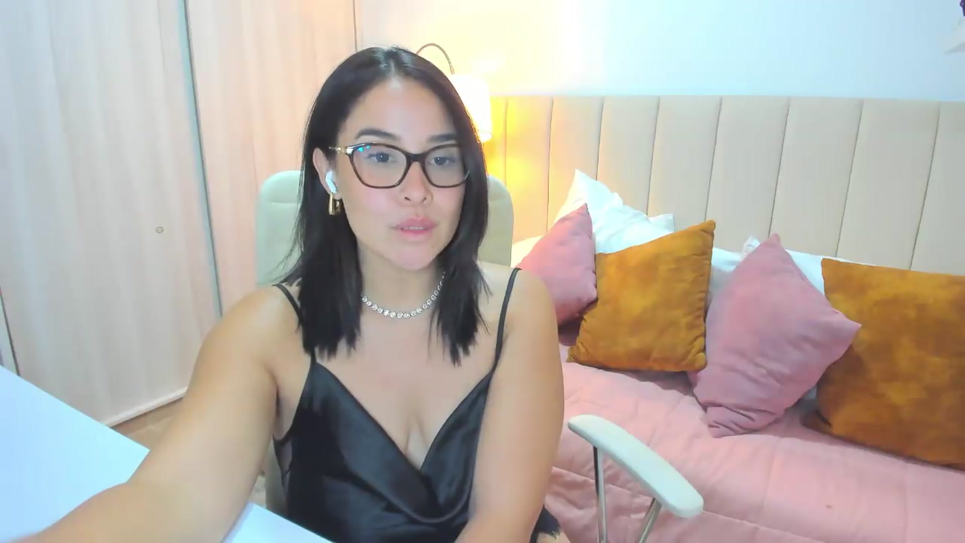 Gallery image thumbnail from Tesss's myfreecams stream on, 07/21/2026, 06:26 image 8 of 20