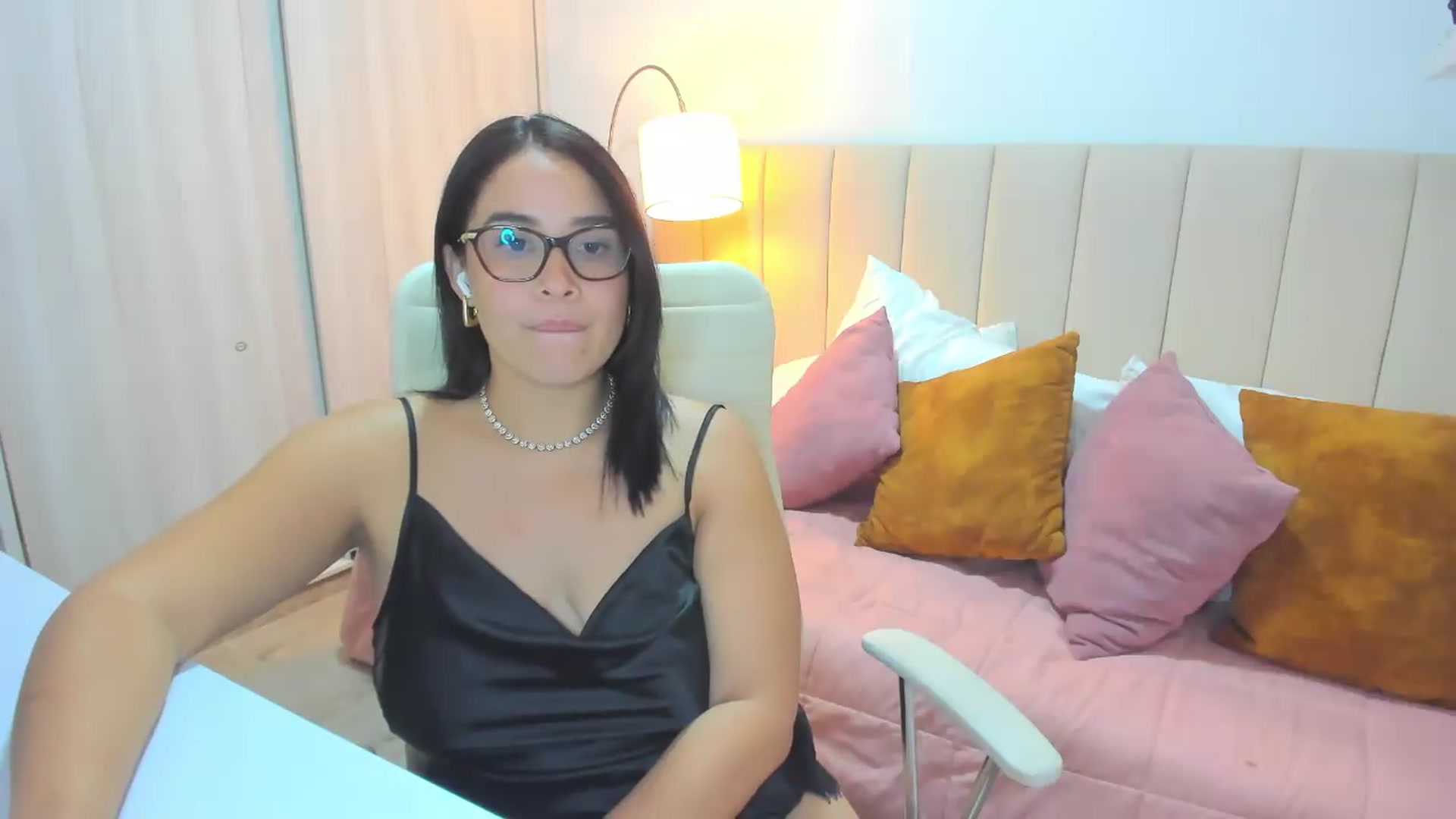 Gallery image thumbnail from Tesss's myfreecams stream on, 07/21/2026, 06:26 image 9 of 20