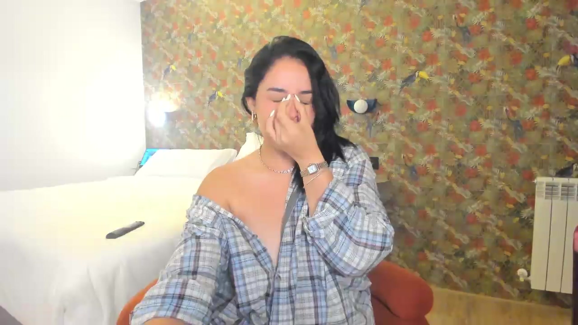 Gallery image thumbnail from Tesss's myfreecams stream on, 08/18/2026, 06:28 image 15 of 20