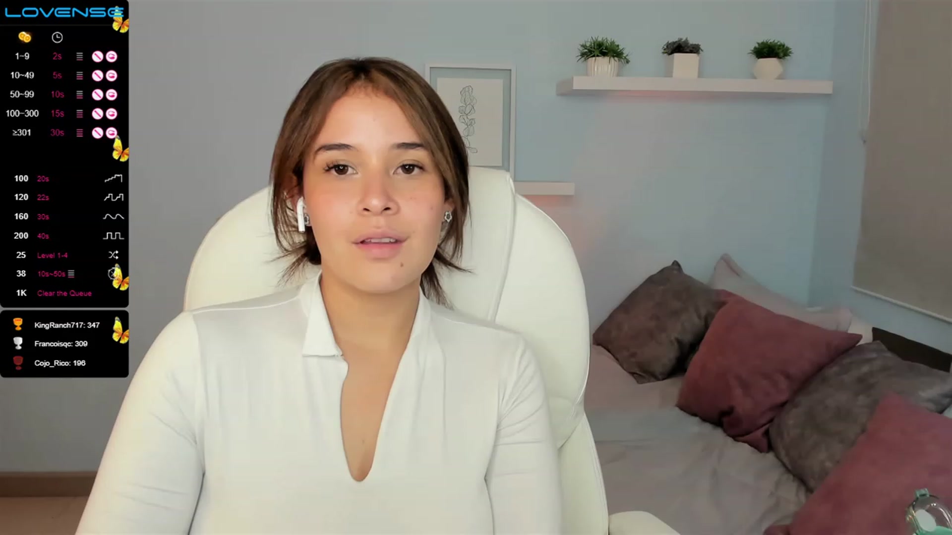 Gallery image thumbnail from Tesss_baby's myfreecams stream on, 11/14/2022, 11:17 image 10 of 20