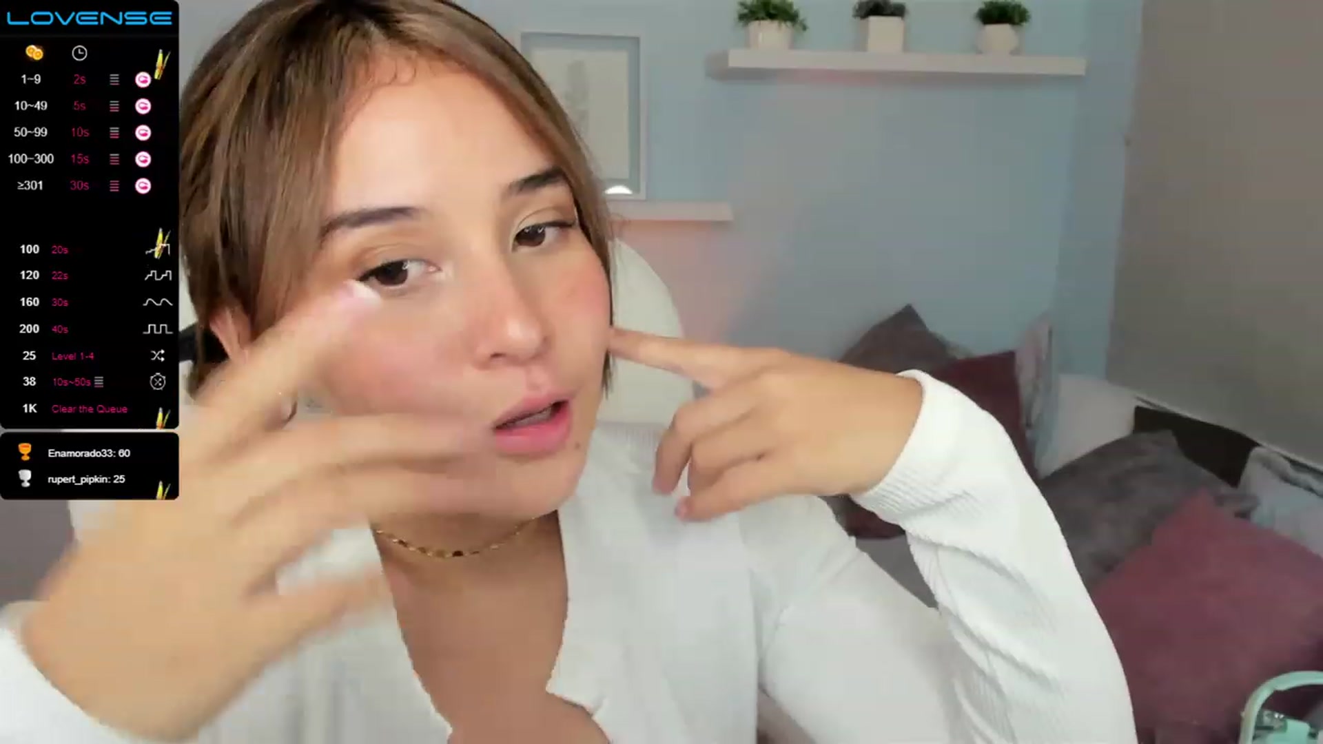 Gallery image thumbnail from Tesss_baby's myfreecams stream on, 11/16/2022, 08:23 image 10 of 20