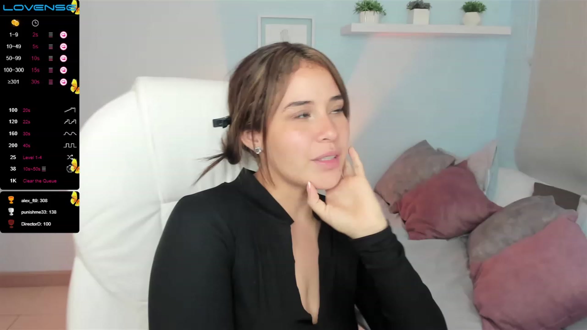 Gallery image thumbnail from Tesss_baby's myfreecams stream on, 11/19/2022, 07:53 image 15 of 20