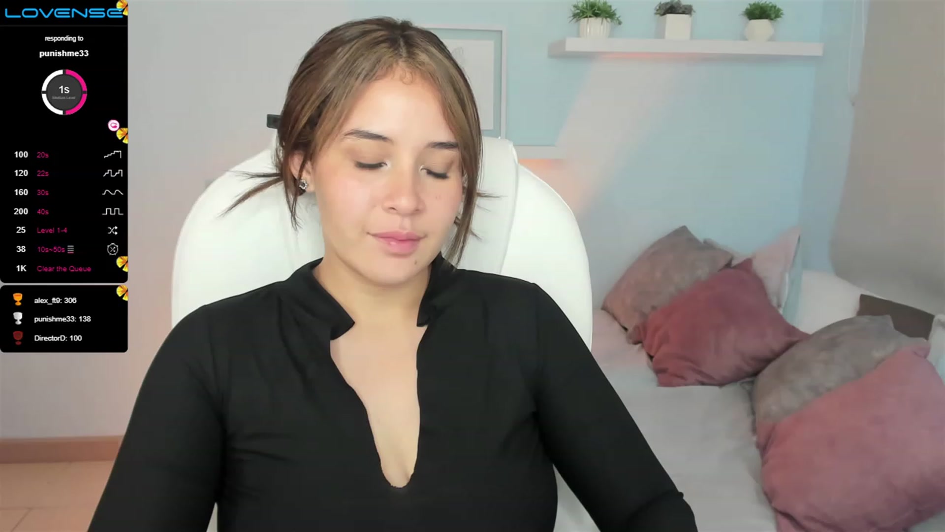 Gallery image thumbnail from Tesss_baby's myfreecams stream on, 11/19/2022, 07:53 image 7 of 20