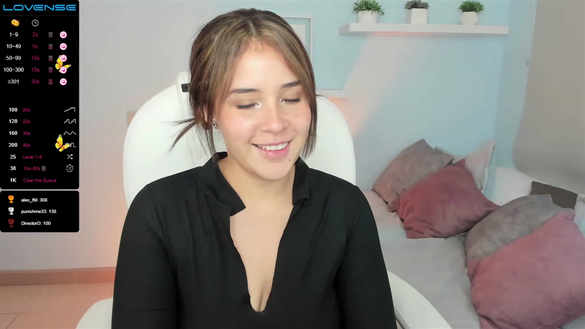 Gallery image thumbnail from Tesss_baby's myfreecams stream on, 11/19/2022, 07:53 image 9 of 20