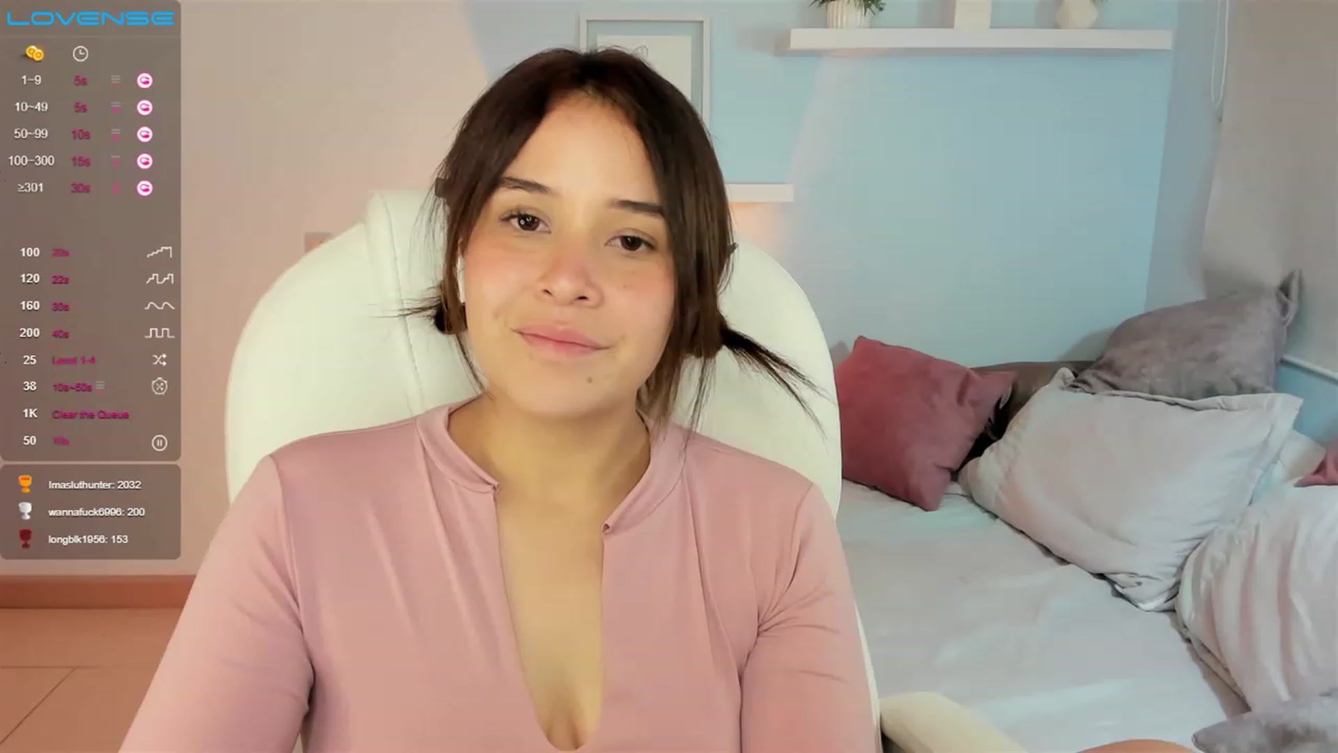 Gallery image thumbnail from Tesss_baby's myfreecams stream on, 01/25/2023, 10:34 image 6 of 20