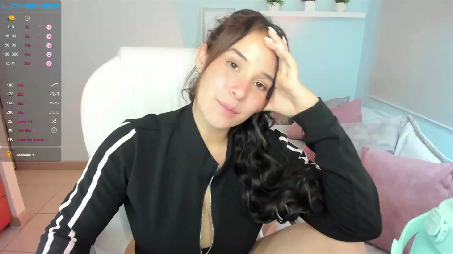 Gallery image thumbnail from Tesss_baby's myfreecams stream on, 02/24/2023, 09:19 image 5 of 20
