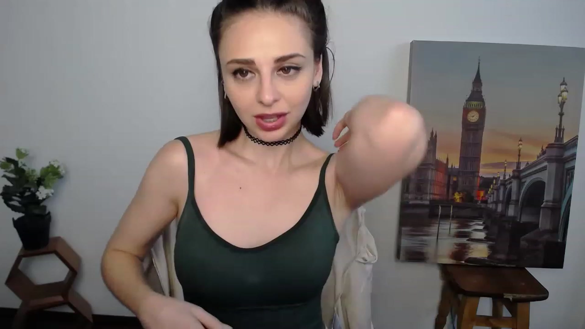 Gallery image thumbnail from Tetti_Korti's myfreecams stream on, 11/19/2022, 13:07 image 5 of 20