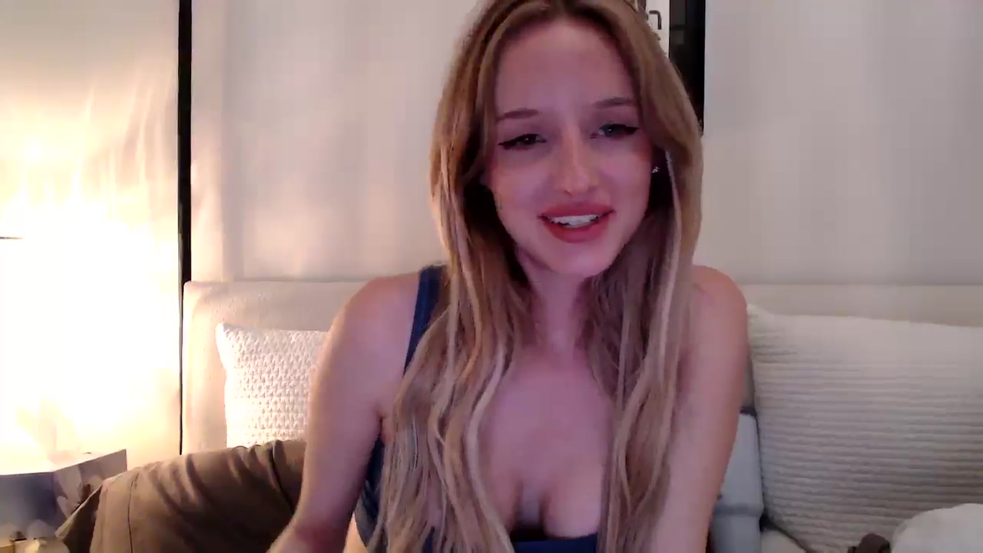 Gallery image thumbnail from TexasReed's myfreecams stream on, 12/20/2025, 07:10 image 10 of 20