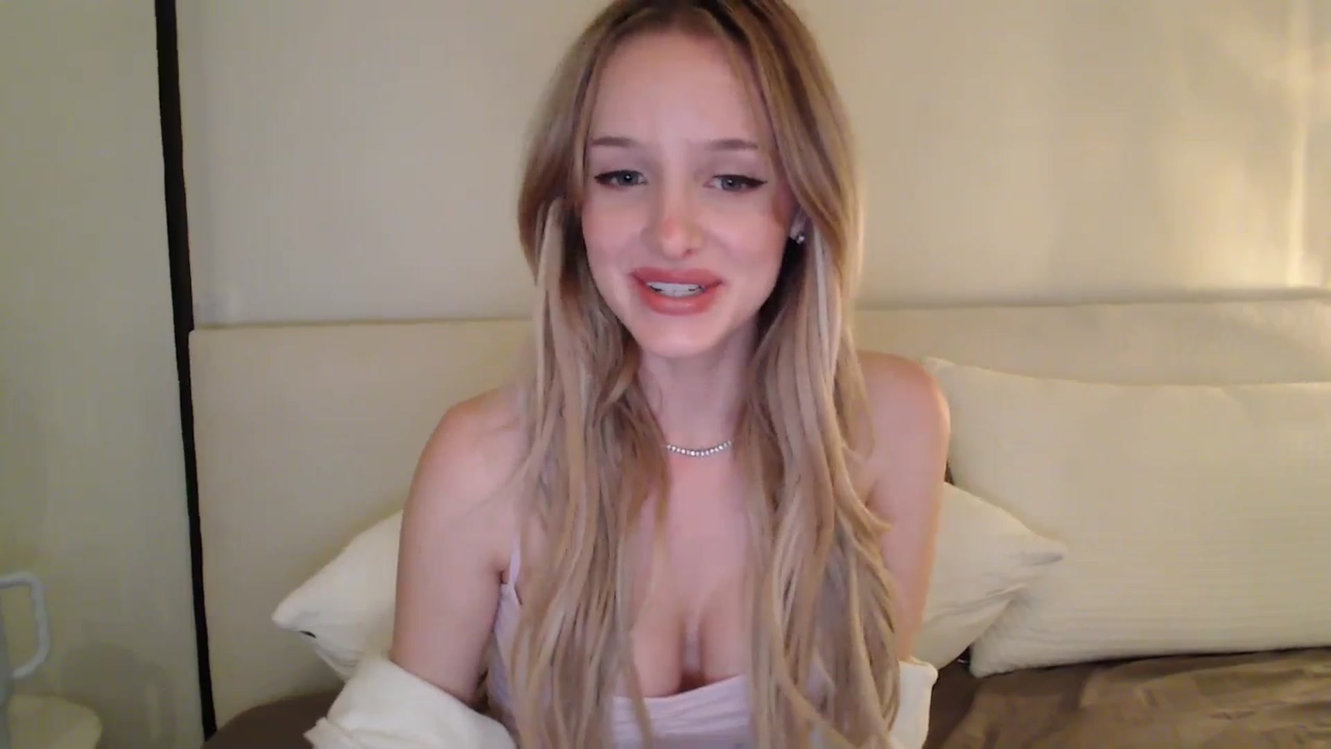 Gallery image thumbnail from TexasReed's myfreecams stream on, 01/06/2026, 06:22 image 3 of 20