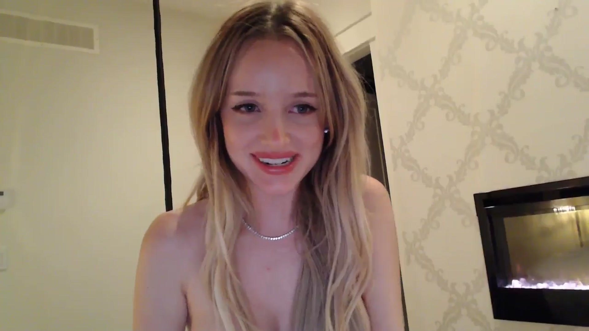 Gallery image thumbnail from TexasReed's myfreecams stream on, 01/06/2026, 07:04 image 14 of 20