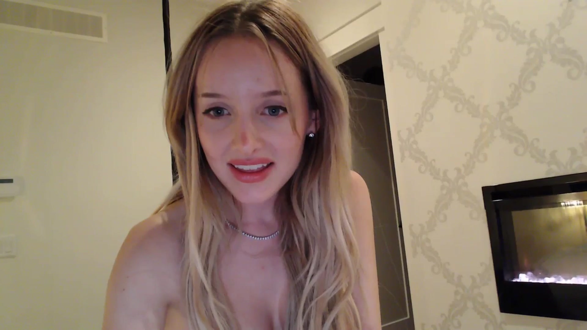 Gallery image thumbnail from TexasReed's myfreecams stream on, 01/06/2026, 07:04 image 13 of 20