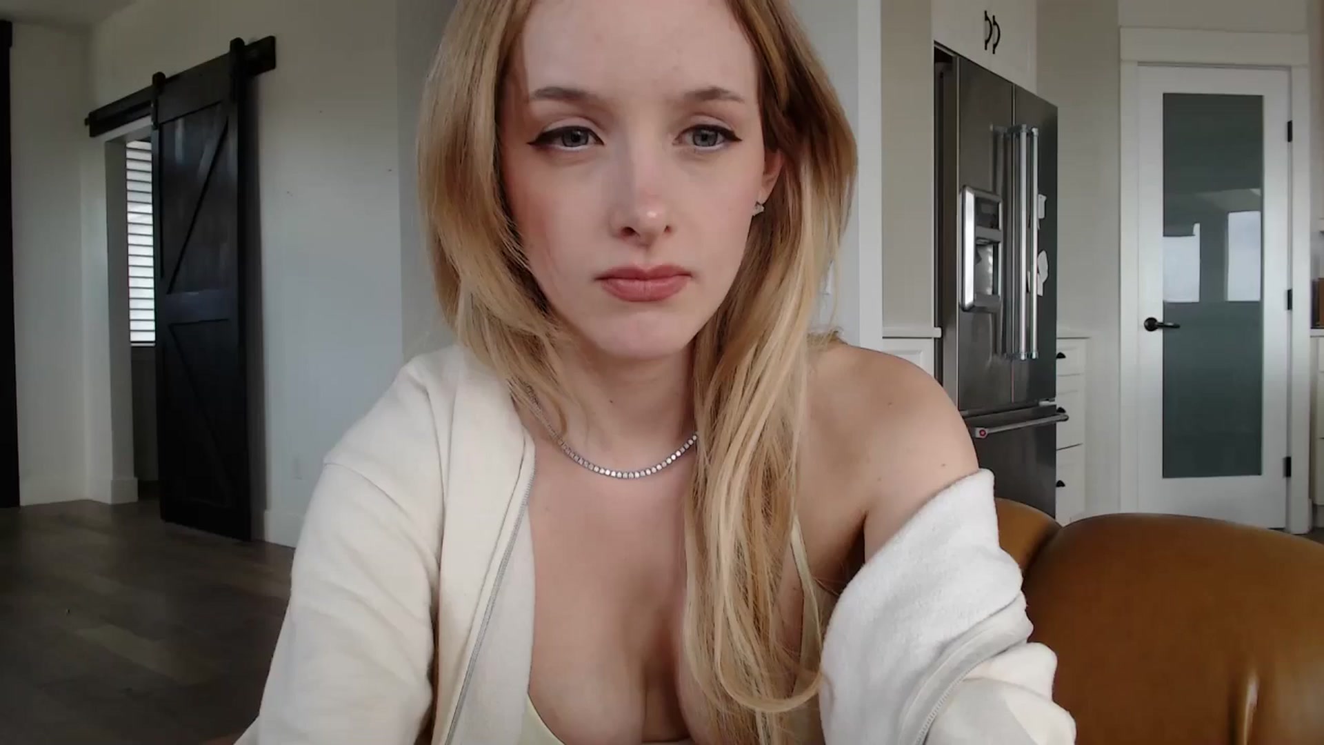 Gallery image thumbnail from TexasReed's myfreecams stream on, 01/07/2026, 22:29 image 1 of 20