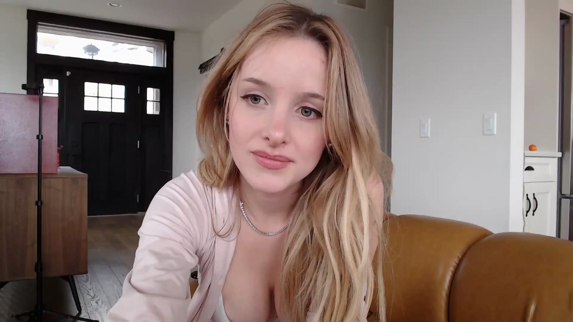 Gallery image thumbnail from TexasReed's myfreecams stream on, 01/12/2026, 21:53 image 15 of 20