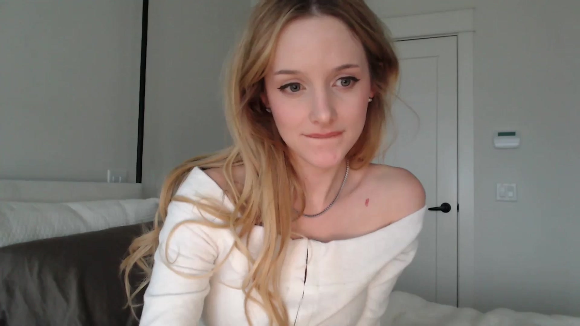 Gallery image thumbnail from TexasReed's myfreecams stream on, 01/21/2026, 23:52 image 3 of 20
