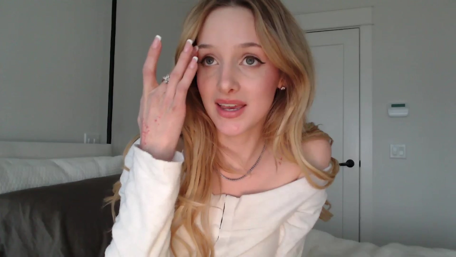 Gallery image thumbnail from TexasReed's myfreecams stream on, 01/21/2026, 23:52 image 7 of 20